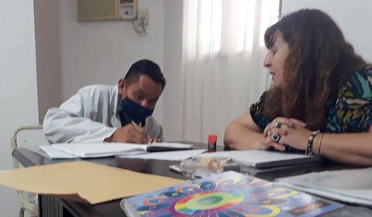 Un maestro de la etnia ava-guaraní es el nuevo director de la escuela de Misión San Francisco Imagen del Prof. Silvano López