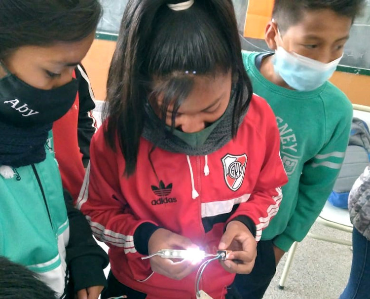Más de 1000 niños de la Provincia reciben refuerzo escolar Más de 1000 niños de la Provincia reciben refuerzo escolar