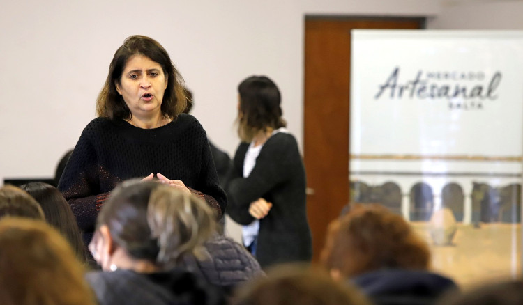 Docentes reflexionan sobre diferentes aspectos de la convivencia escolar Docentes reflexionan sobre diferentes aspectos de la convivencia escolar