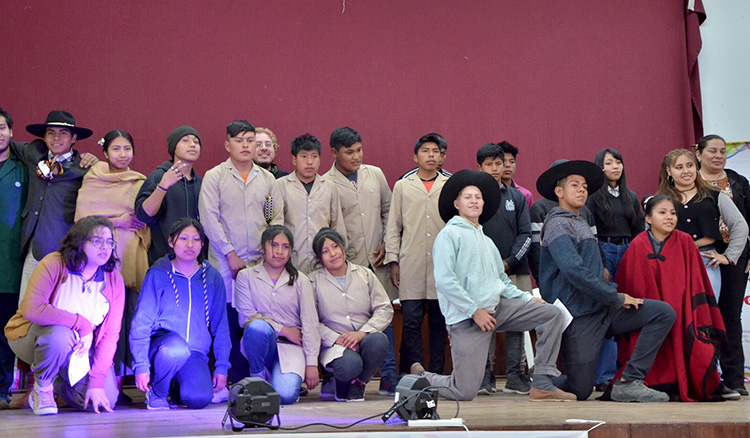 Continúan promoviendo actividades artísticas para potenciar una educación integral Continúan promoviendo actividades artísticas para potenciar una educación integral