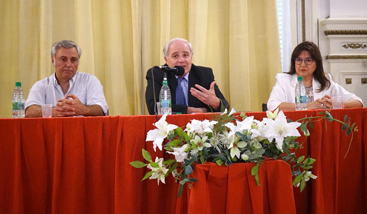 El Gobierno avanza en la implementación de la educación ambiental en las escuelas de Salta Fotografía El Gobierno avanza en la implementación de la educación ambiental en las escuelas de Salta