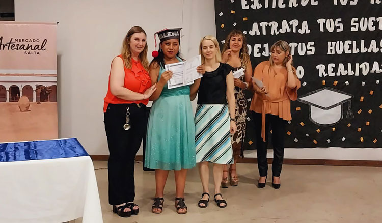 Estudiantes de la Escuela Castex egresaron y recibieron un certificado Fotografía Estudiantes de la Escuela Castex egresaron y recibieron un certificado