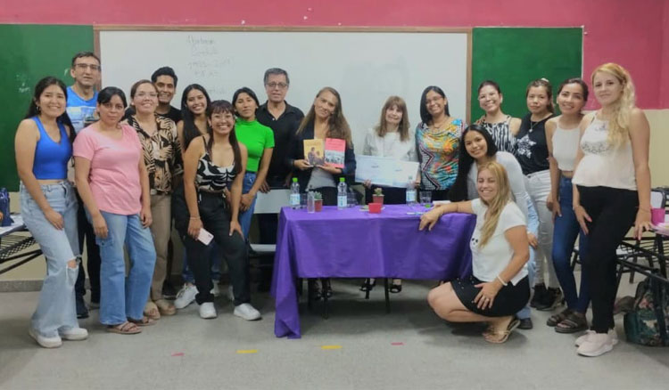 Conversatorio con escritores salteños en el instituto superior N° 6.040 de Vaqueros Fotografía: Conversatorio con escritores salteños en el instituto superior N° 6.040 de Vaqueros