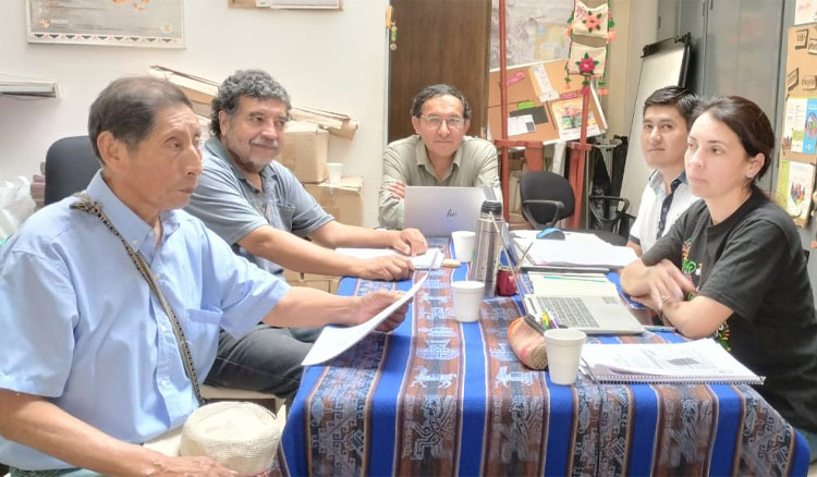 Se realizó la segunda mesa de trabajo para el diseño del Plan de Estudio de Lengua y Cultura Quechua Fotografía: Se realizó la segunda mesa de trabajo para el diseño del Plan de Estudio de Lengua y Cultura Quechua