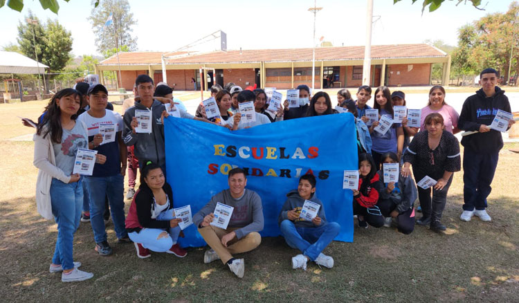 Escuela de Aguaray fue premiada por su trabajo solidario Fotografía: Escuela de Aguaray fue premiada por su trabajo solidario