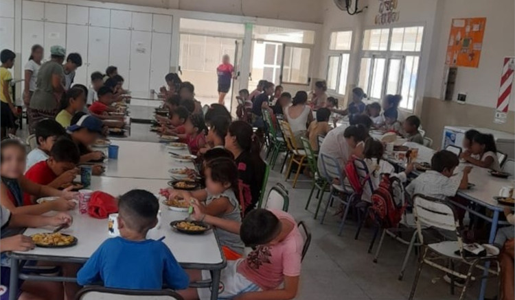 Cerca de 13 mil niños de Rivadavia, Orán y San Martín son asistidos nutricionalmente en comedores escolares Cerca de 13 mil niños de Rivadavia, Orán y San Martín son asistidos nutricionalmente en comedores escolares