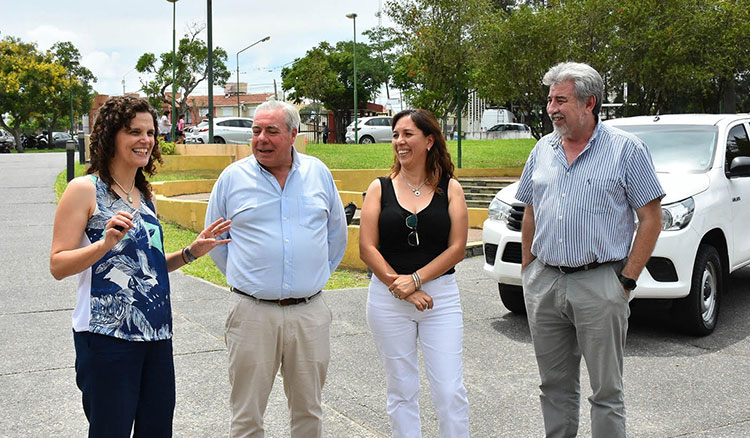 Con una nueva entrega de vehículos, se continúa recuperando el Parque Automotor provincial Fotografía: Con una nueva entrega de vehículos, se continúa recuperando el Parque Automotor provincial