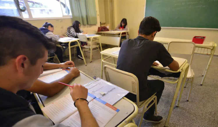 Antes de finalizar el trimestre estudiantes de secundario podrán reforzar contenidos Fotografía: Antes de finalizar el trimestre estudiantes de secundario podrán reforzar contenidos