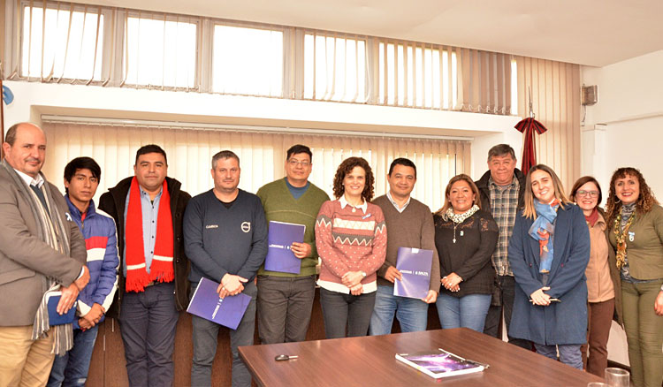 Educación fortalece vínculos con el sector socio-productivo Fotografía: Educación fortalece vínculos con el sector socio-productivo