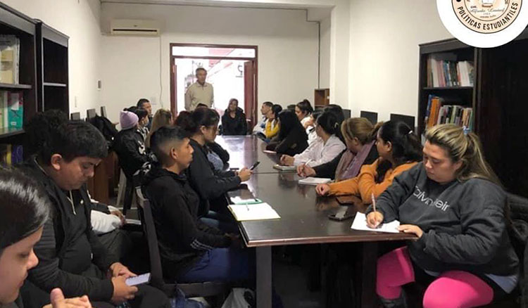Más de 21 mil estudiantes terciarios lograron la certificación académica para Progresar Fotografía: Más de 21 mil estudiantes terciarios lograron la certificación académica para Progresar