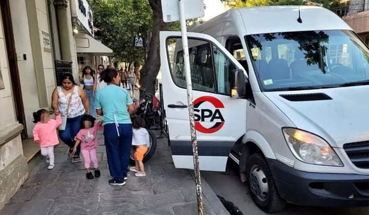 Continúa el pago de Becas estudiantiles de Protección de Derecho 2024 Fotografía: Continúa el pago de Becas estudiantiles de Protección de Derecho 2024