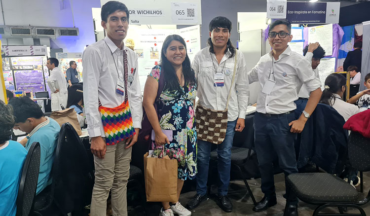 Un traductor de castellano a wichí destacado en Feria Nacional de Ciencias Fotografía: Un traductor de castellano a wichí destacado en Feria Nacional de Ciencias