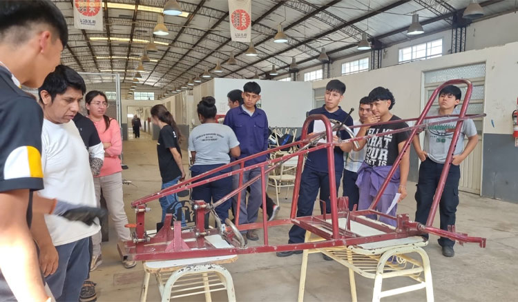 Alumnos de la escuela técnica N° 3148 se preparan para la Eco Race 2025 Imagen: Alumnos de la escuela técnica N° 3148 se preparan para la Eco Race 2025