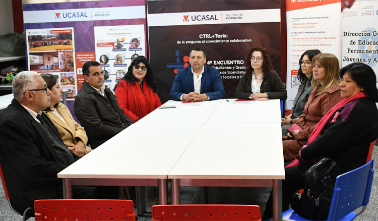 Educación y la UCASal acordaron mejoras para la enseñanza de jóvenes y adultos Fotografía: Educación y la UCASal acordaron mejoras para la enseñanza de jóvenes y adultos
