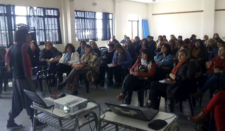 Educación Sexual Integral con equipos técnicos de Formación Situada Educación Sexual Integral con equipos técnicos de Formación Situada