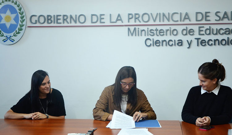 Educación firmó convenio con Massalín Particulares para terminalidad de estudios secundarios Educación firmó convenio con Massalín Particulares para terminalidad de estudios secundarios