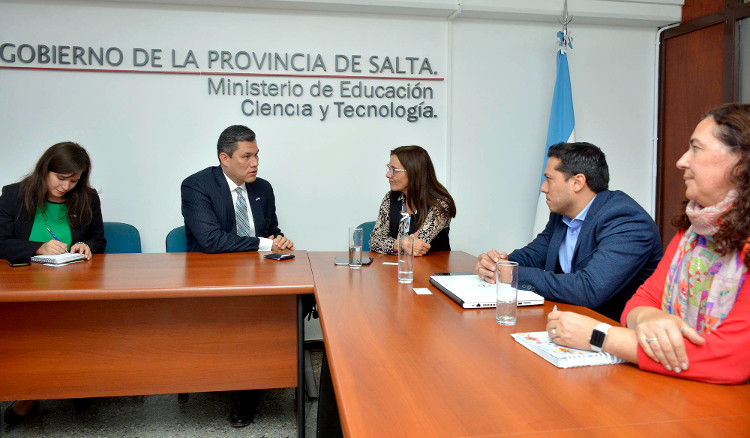 Educación planifica nuevas acciones con la embajada de Estados Unidos en Argentina Educación planifica nuevas acciones con la embajada de Estados Unidos en Argentina