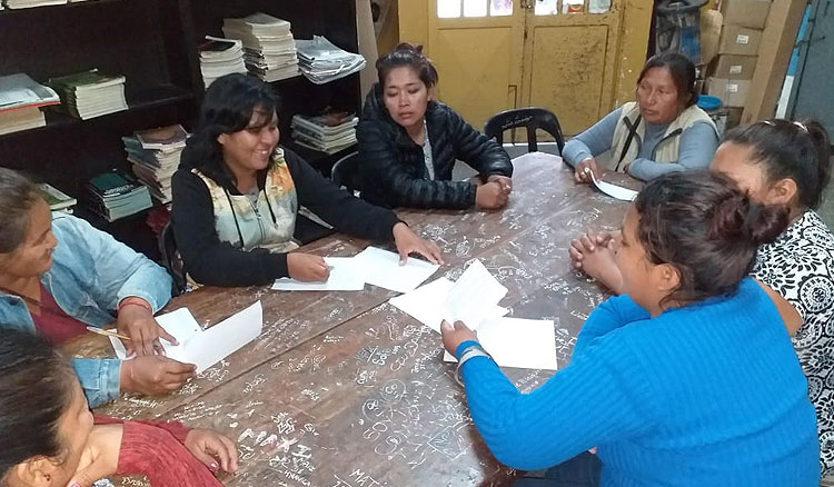 100 Mesas: ESI para charlar en Familia 100 Mesas: ESI para charlar en Familia