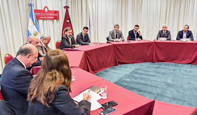 La Provincia inaugurará 7 escuelas y hay 28 obras en ejecución con una inversión superior a los $570 millones La Provincia inaugurará 7 escuelas y hay 28 obras en ejecución con una inversión superior a los $570 millones