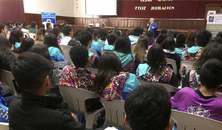 Estudiantes se capacitaron sobre eficiencia energética Estudiantes se capacitaron sobre eficiencia energética