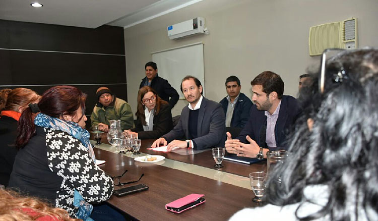 La respuesta final a los docentes es un incremento de 7,5% en julio y mejoras en otros conceptos La respuesta final a los docentes es un incremento de 7,5% en julio y mejoras en otros conceptos