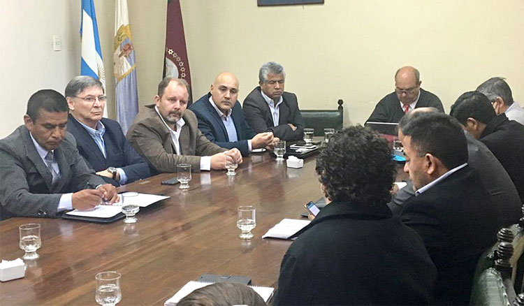 Educación expuso sobre la situación docente ante Senadores Provinciales Educación expuso sobre la situación docente ante Senadores Provinciales