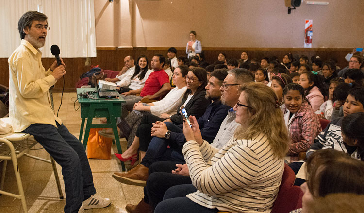 En el Hogar Escuela se realizan las II Jornadas sobre Astronomía en el aula En el Hogar Escuela se realizan las II Jornadas sobre Astronomía en el aula