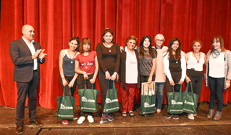 Producciones artísticas ganadoras del programa La Escuela Salta a Escena Producciones artísticas ganadoras del programa La Escuela Salta a Escena