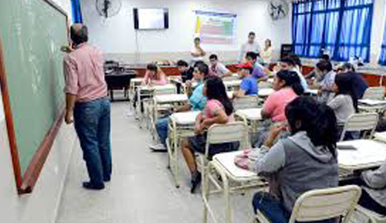 El Gobierno Provincial priorizó la estabilidad laboral del docente con más de 5.700 titularizaciones El Gobierno Provincial priorizó la estabilidad laboral del docente con más de 5.700 titularizaciones