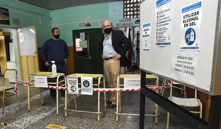 El ministro Cánepa supervisó obras de infraestructura escolar El ministro Cánepa supervisó obras de infraestructura escolar